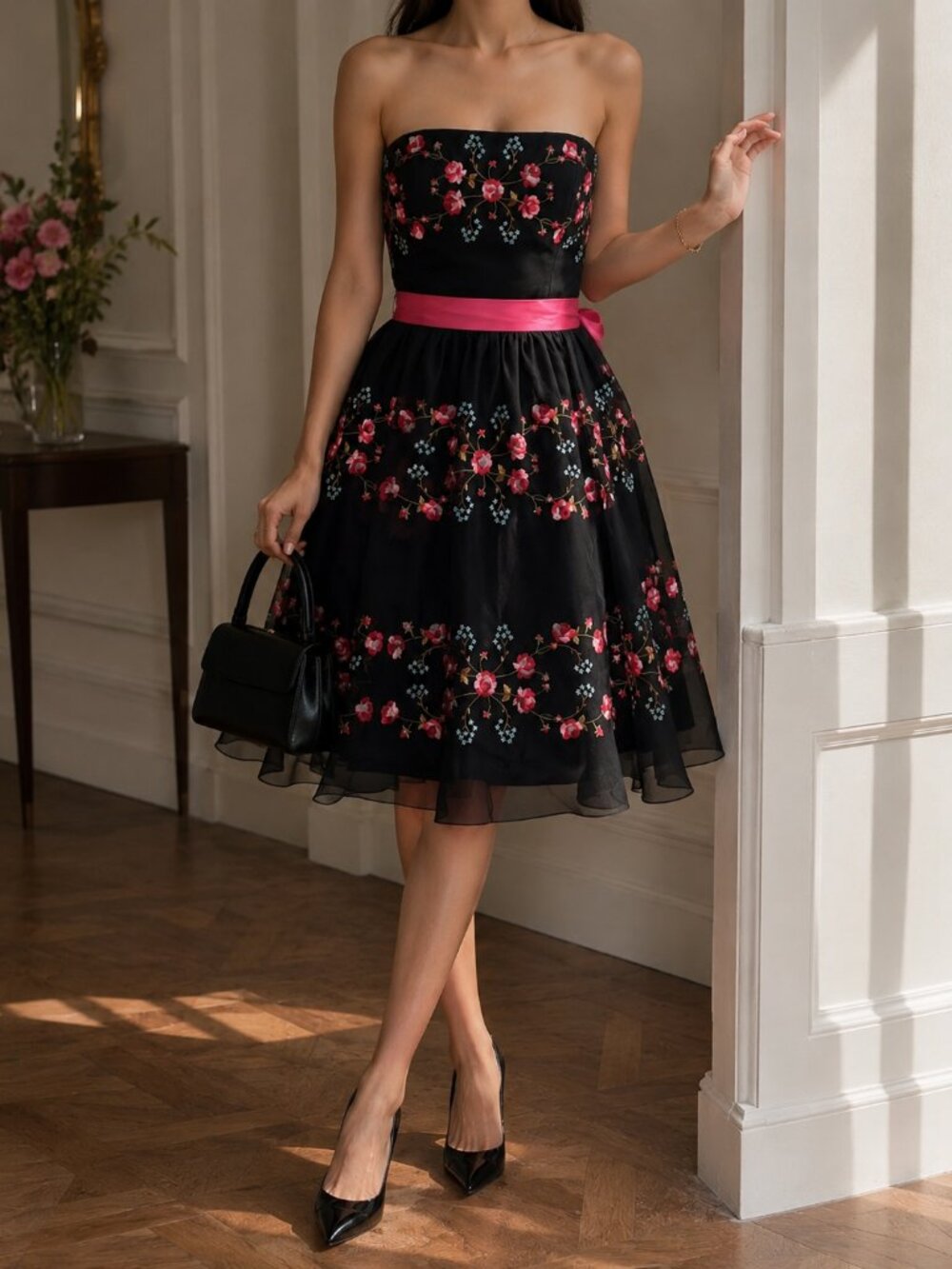 Betsy Johnson strapless embroidered floral dress size 2 NWT